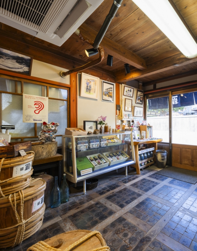 カネイワ醤油本店｜木桶仕込み・天然醸造の醤油と調味料
